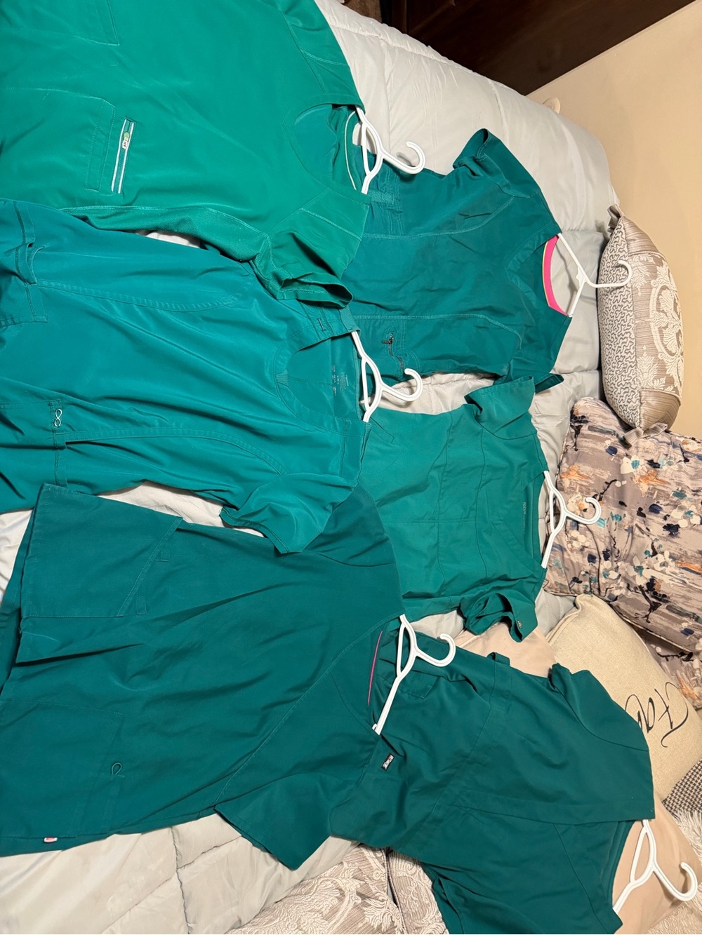 Women's hunter green Medical Scrub sets- Comfortable Workwear
